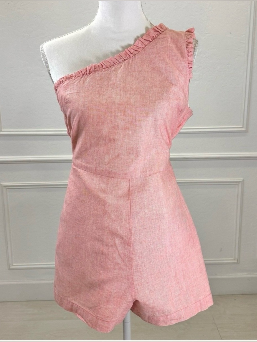 Naked Zebra Pink Linen Blend One Shoulder Ruffled Romper Shorts Size M